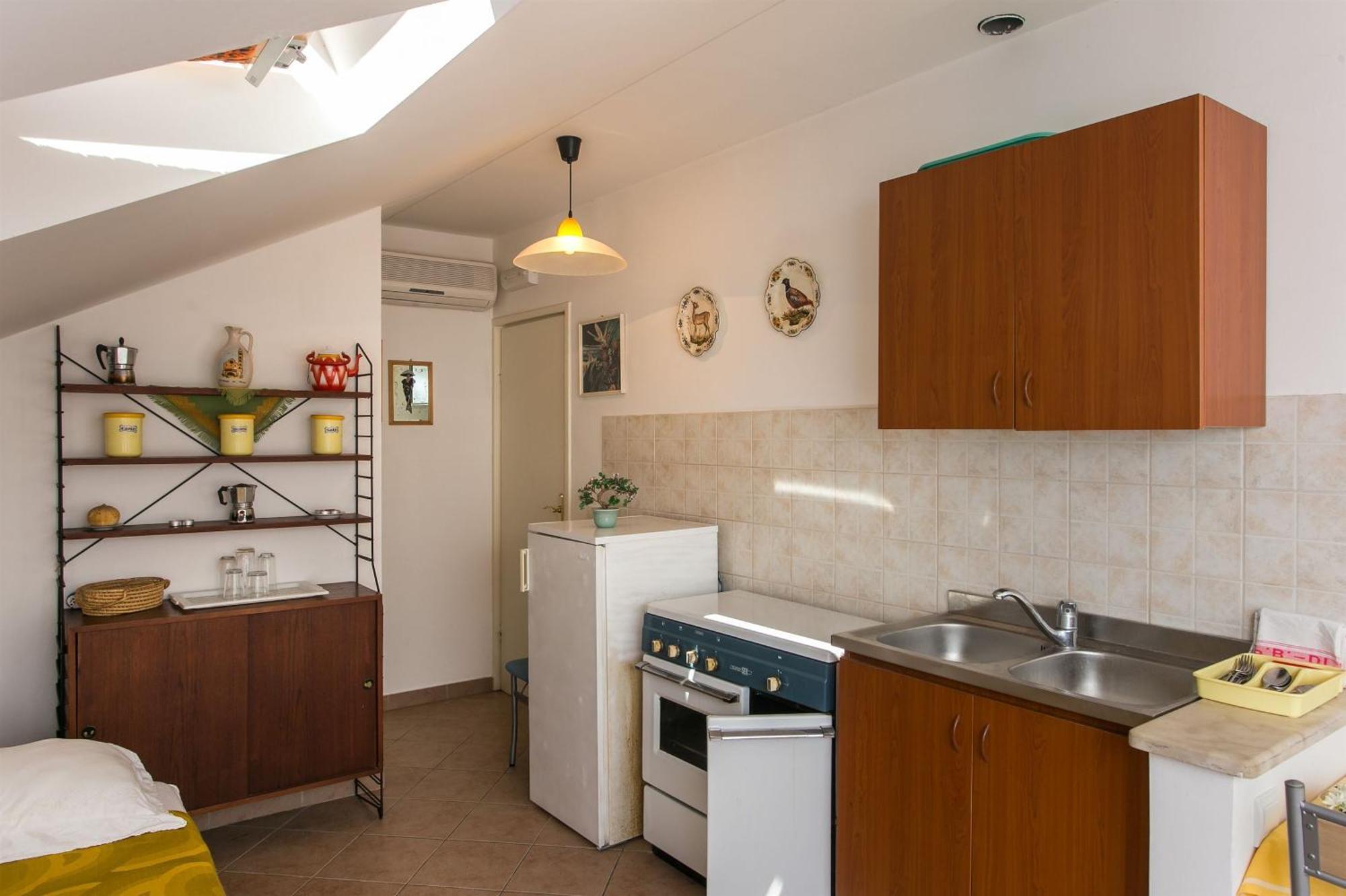 Apartments Marija - 50M From Beach Затон Экстерьер фото