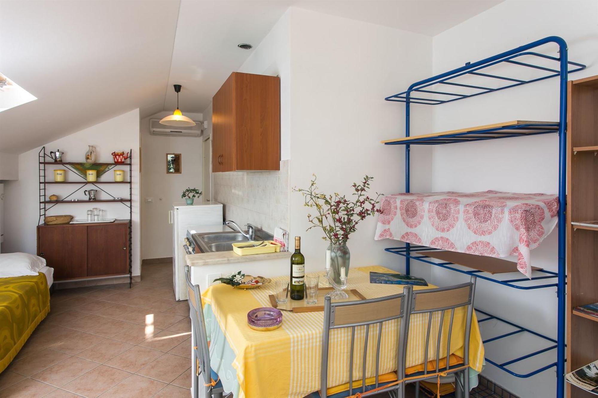Apartments Marija - 50M From Beach Затон Экстерьер фото