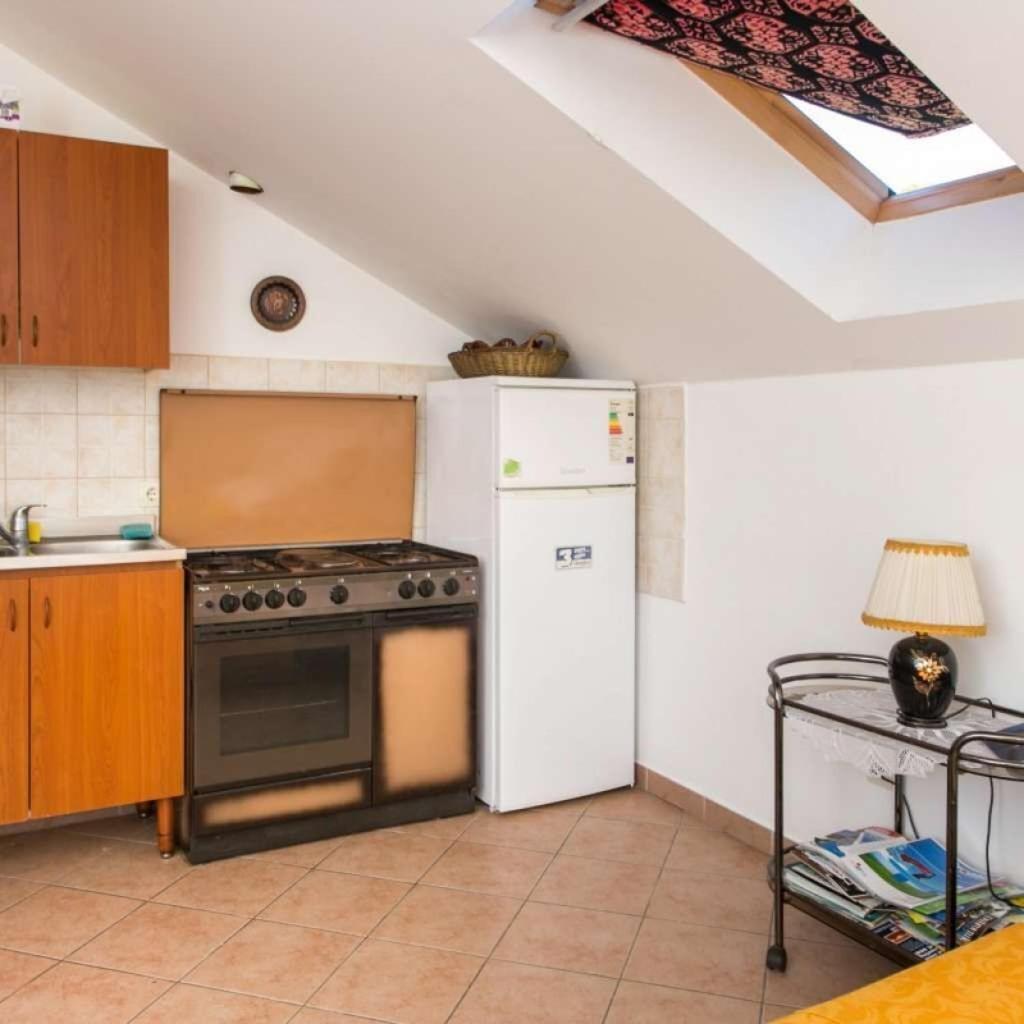 Apartments Marija - 50M From Beach Затон Экстерьер фото